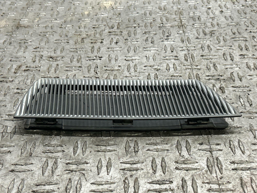 2003-04 Ford Mustang SVT Cobra OEM Heat Extractor Insert- for OEM Hood 295
