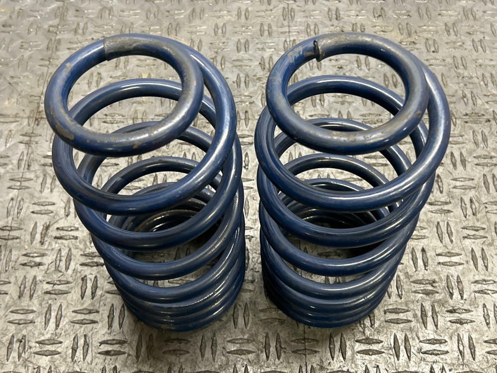 1999-04 Ford Mustang Aftermarket Rear Springs- FOR Solid Rear Axle  295