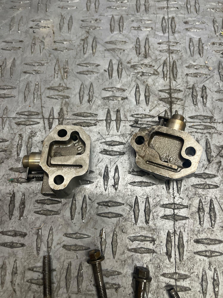 2003-04 Ford Mustang SVT Cobra Metal Timing Chain Tensioners Pair 295
