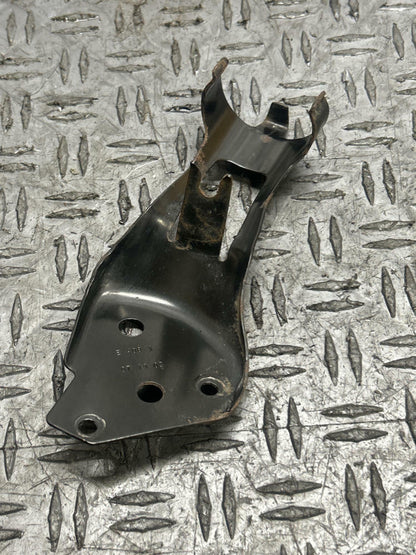 2003-04 Ford Mustang SVT Cobra Fuel Filter Mounting Bracket 295