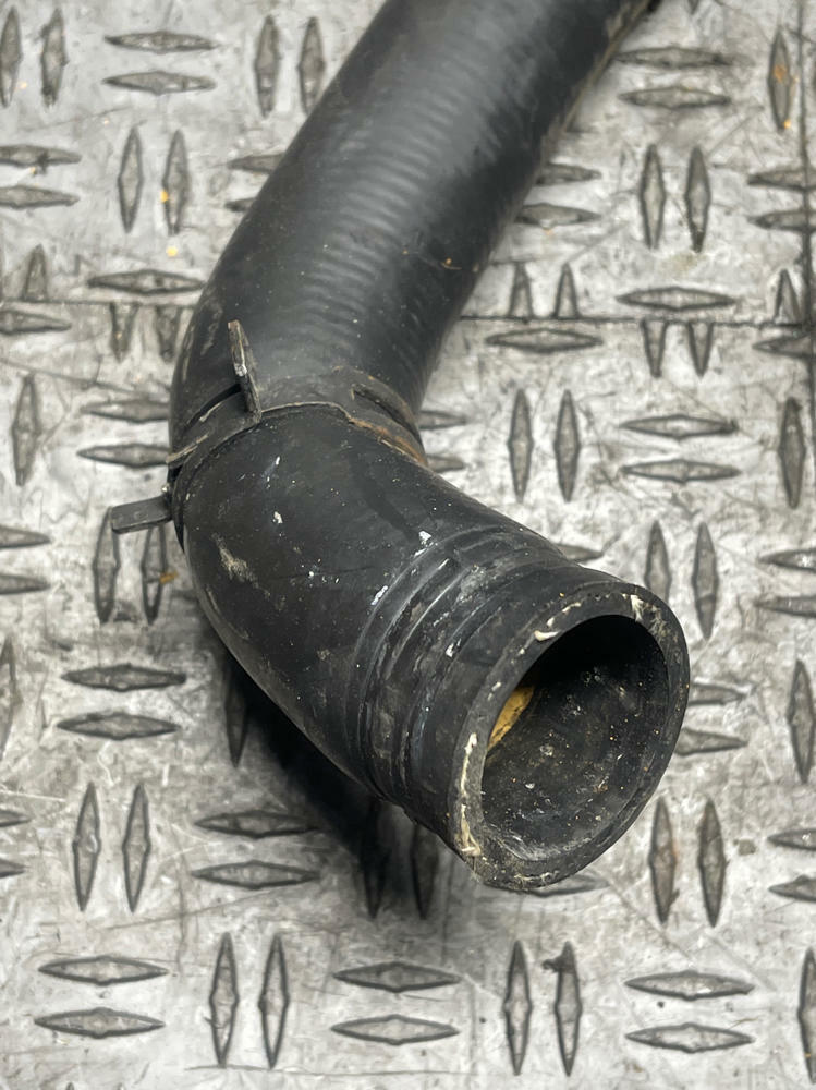 1999-04 Ford Mustang GT Upper Radiator Hose 300