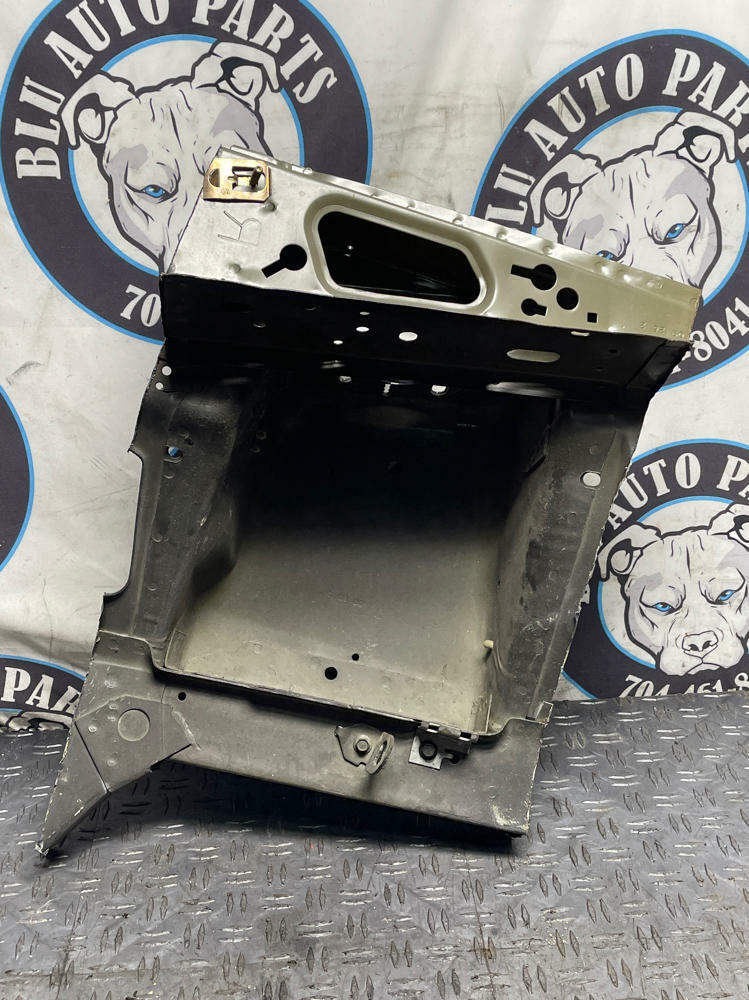 2003-04 Ford Mustang SVT Cobra Passenger RH Strut Tower 36k Miles 305