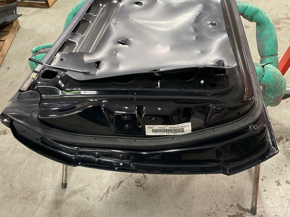 2003-04 Ford Mustang SVT Cobra Driver LH Door UA Black 36k Miles 305