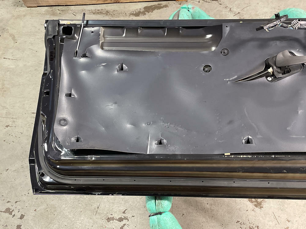 2003-04 Ford Mustang SVT Cobra Driver LH Door UA Black 36k Miles 305