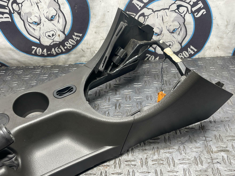 2003-04 Ford Mustang SVT Cobra Coupe Center Console 36k Miles 305
