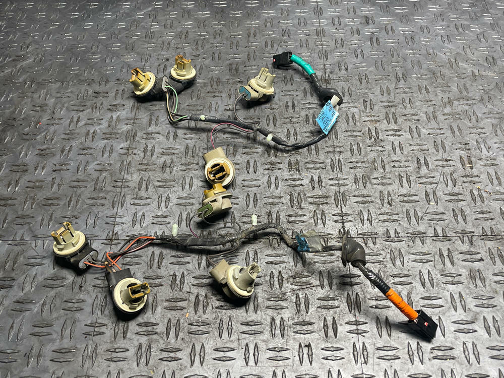 2003-04 Ford Mustang SVT Cobra Taillight Harness 36k Miles 305