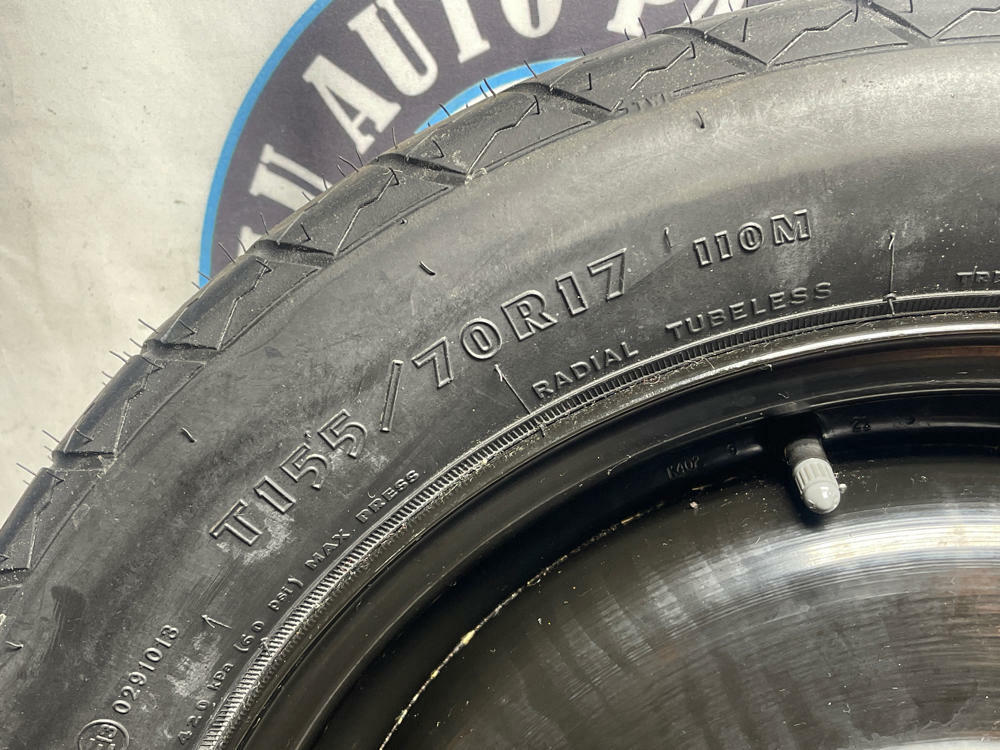 2003-04 Ford Mustang SVT Cobra Full Size Spare Tire Kit 17" 36k Miles 305