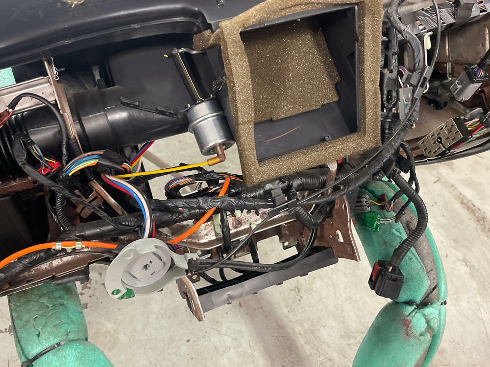 2003-04 Ford Mustang SVT Cobra Dash w/ Harness & GEM Module 36k Miles 305