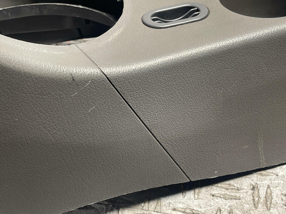 2003-04 Ford Mustang SVT Cobra Coupe Center Console 36k Miles 305