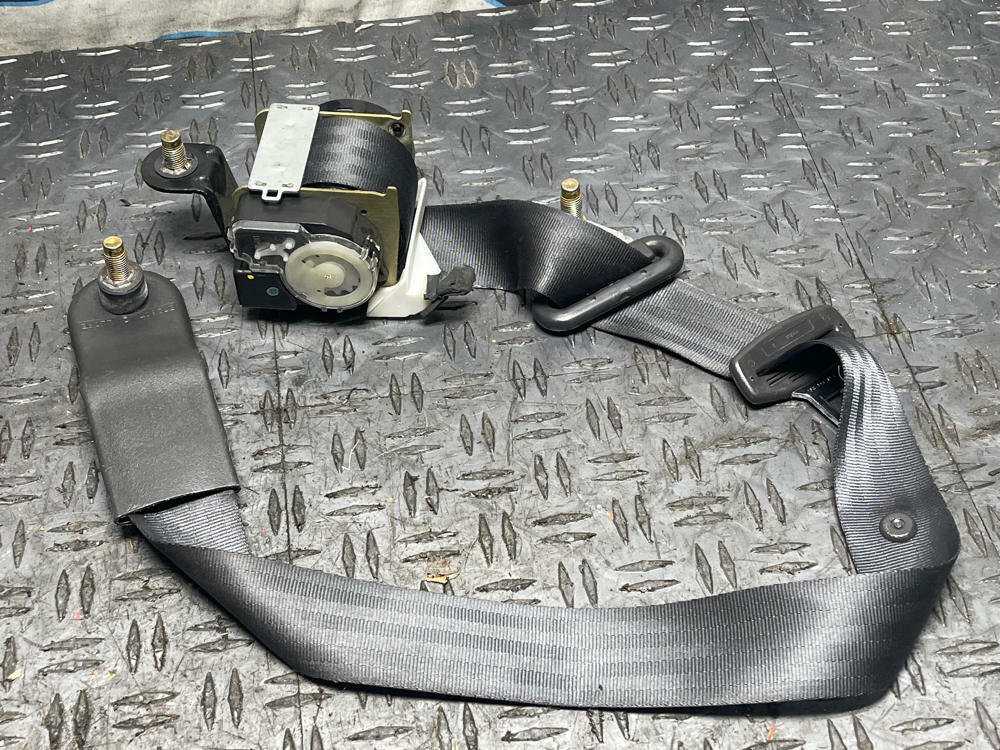 2003-04 Ford Mustang SVT Cobra Passenger RH Front Seat Belt Coupe 36k Miles 305