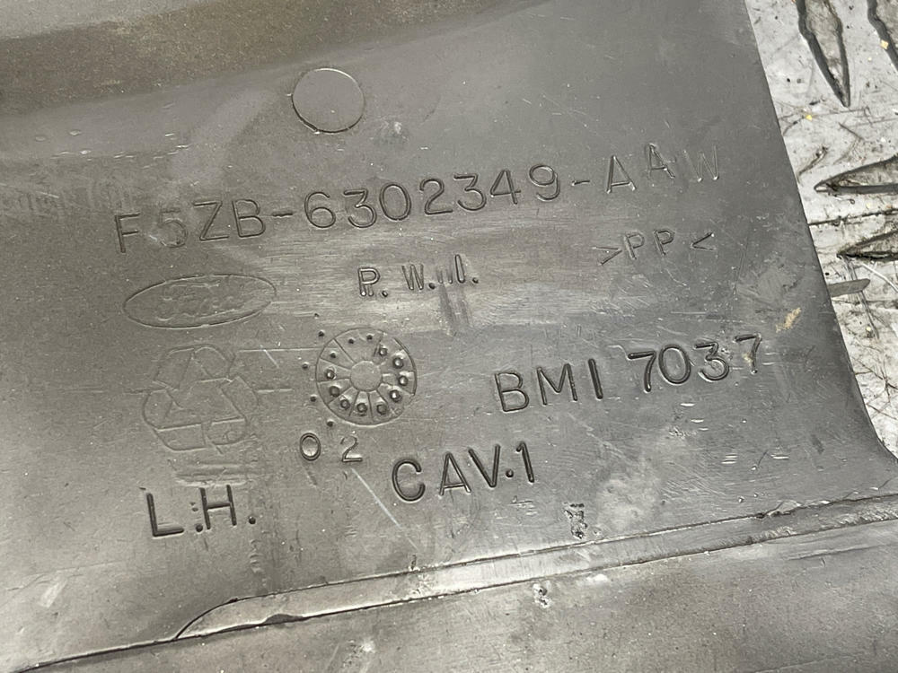 2003-04 Ford Mustang SVT Cobra Kick Panels 36k Miles 305