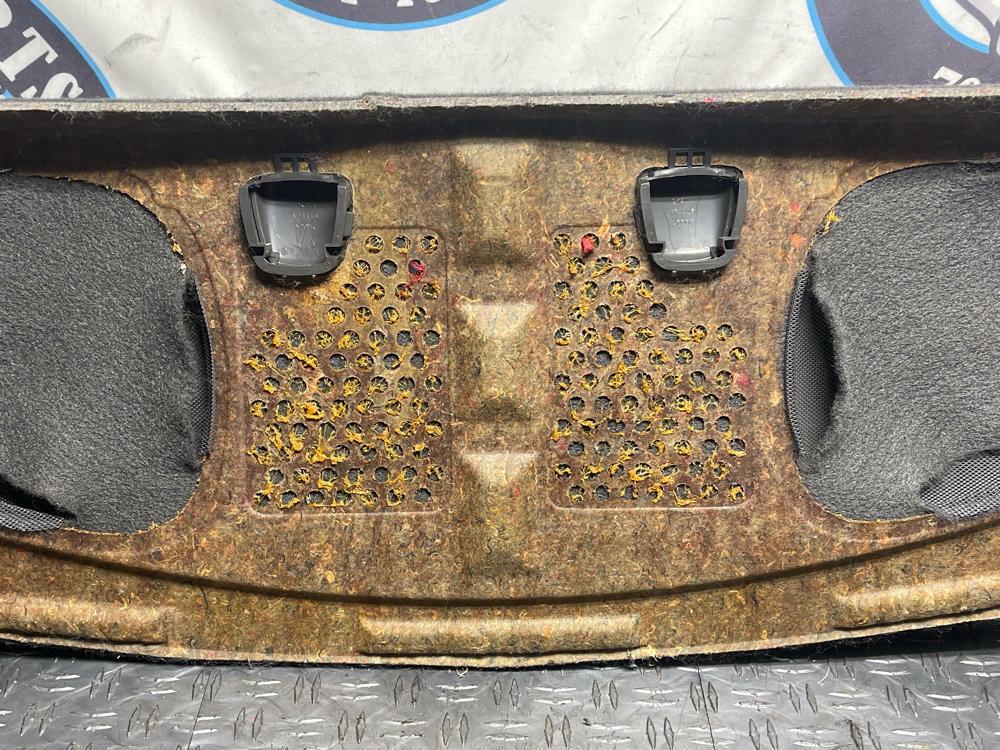 2003-04 Ford Mustang SVT Cobra Package Tray Speaker Grilles 36k Miles 305