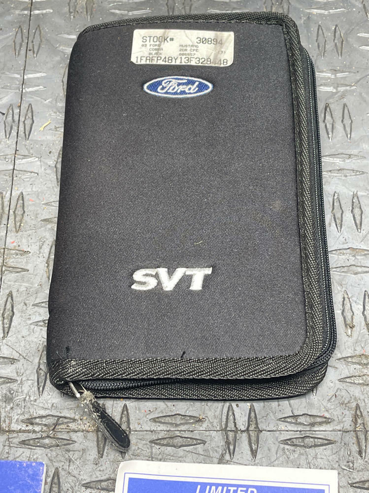 2003-04 Ford Mustang SVT Cobra Owners Manual/Press Kit- NICE 305