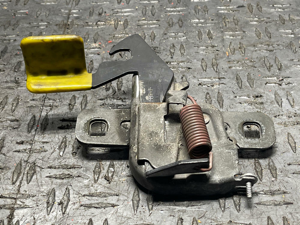 2003-04 Ford Mustang SVT Cobra OEM Hood Latch- NO CABLE 305