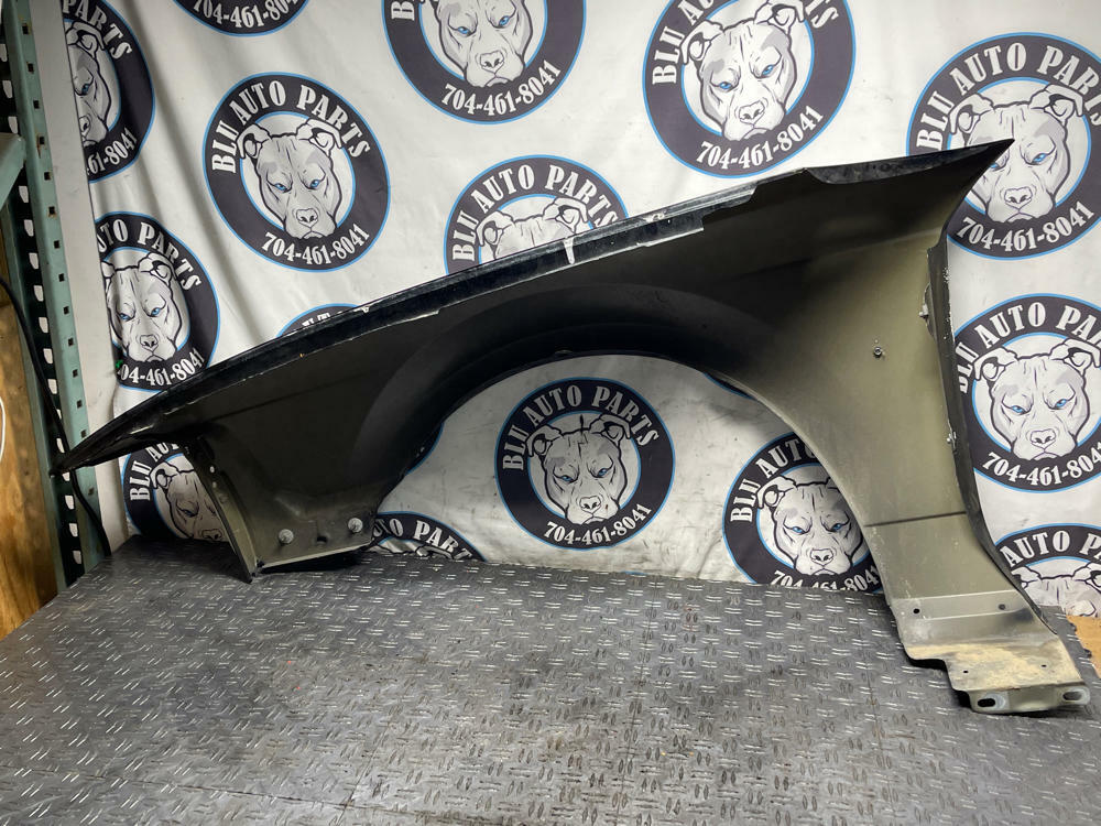 2003-04 Ford Mustang SVT Cobra OEM Passenger RH Fender- Paint Code UA 305