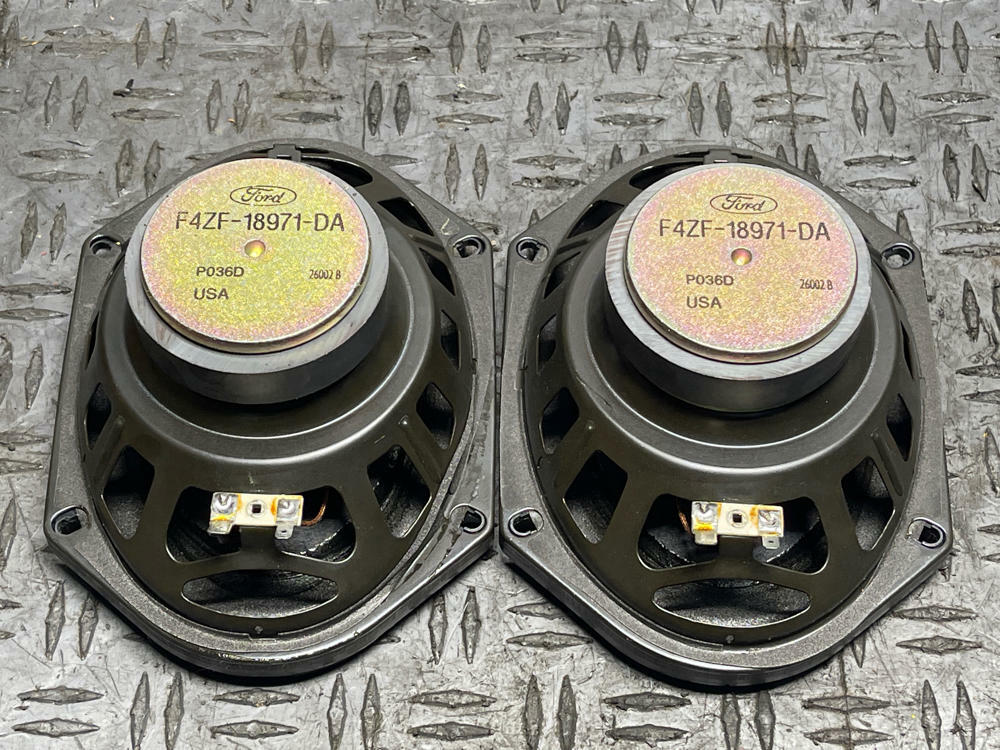 2003-04 Ford Mustang SVT Cobra OEM Mach 460 Rear Speaker Pair 305