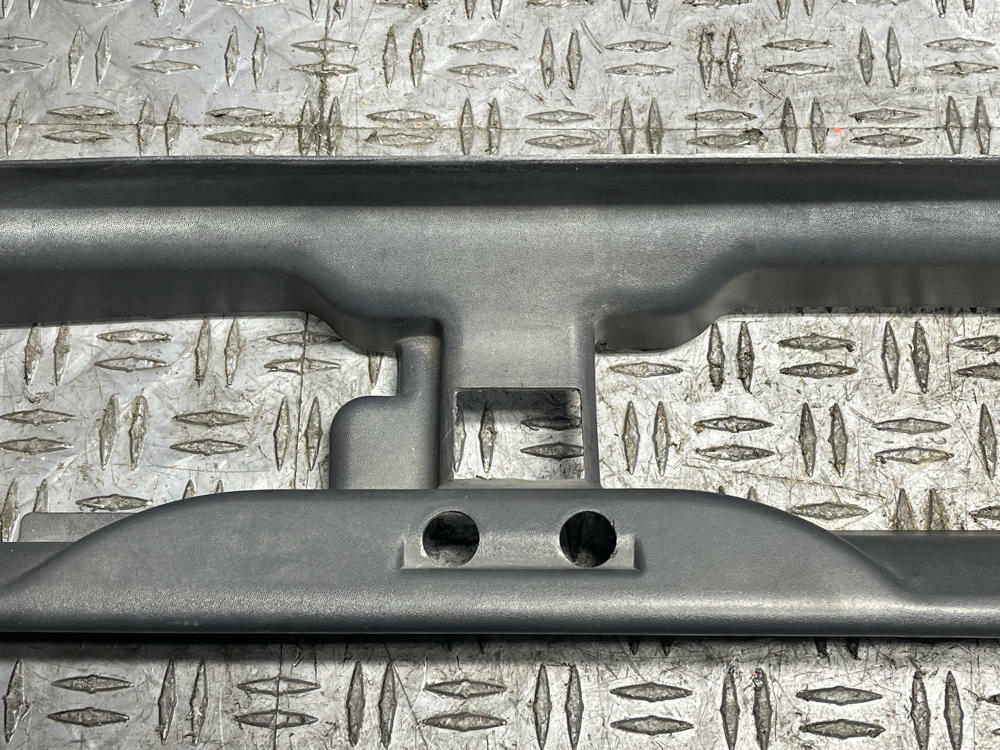 2003-04 Ford Mustang SVT Cobra OEM Front Grille Insert 305