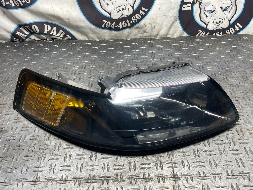 2003-04 Ford Mustang SVT Cobra OEM Passenger RH Headlight- Nice for Age 305