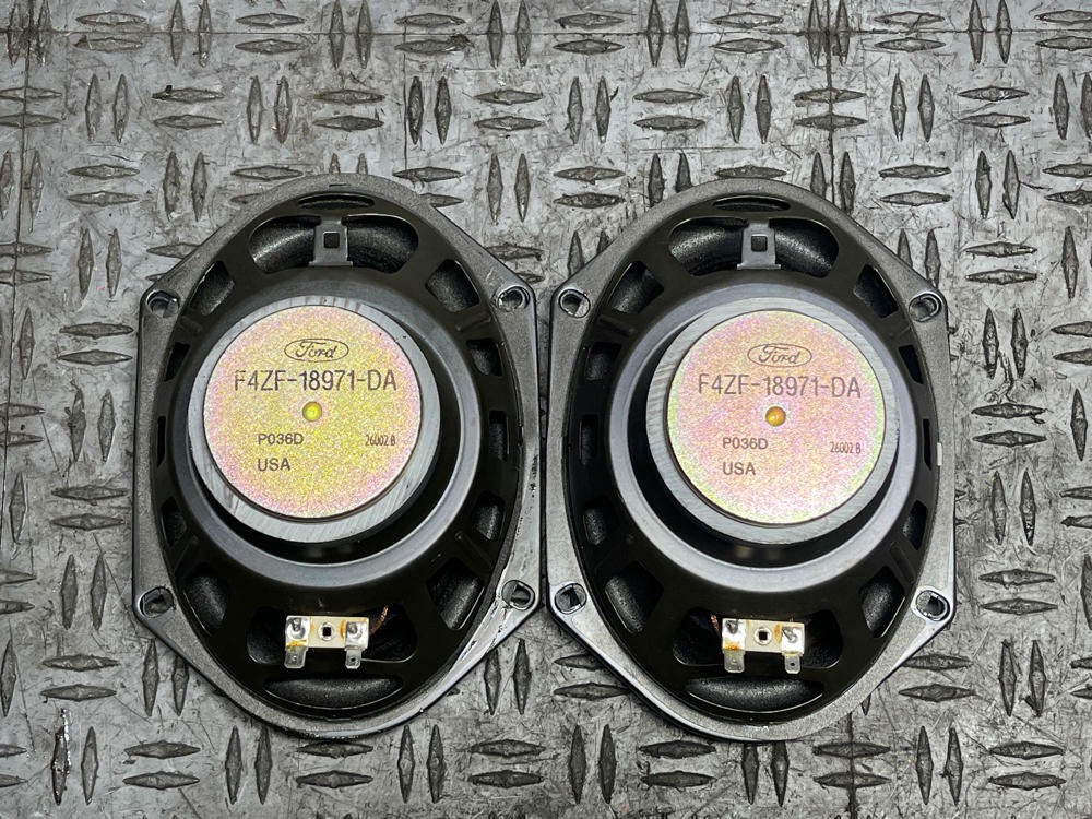 2003-04 Ford Mustang SVT Cobra OEM Mach 460 Rear Speaker Pair 305