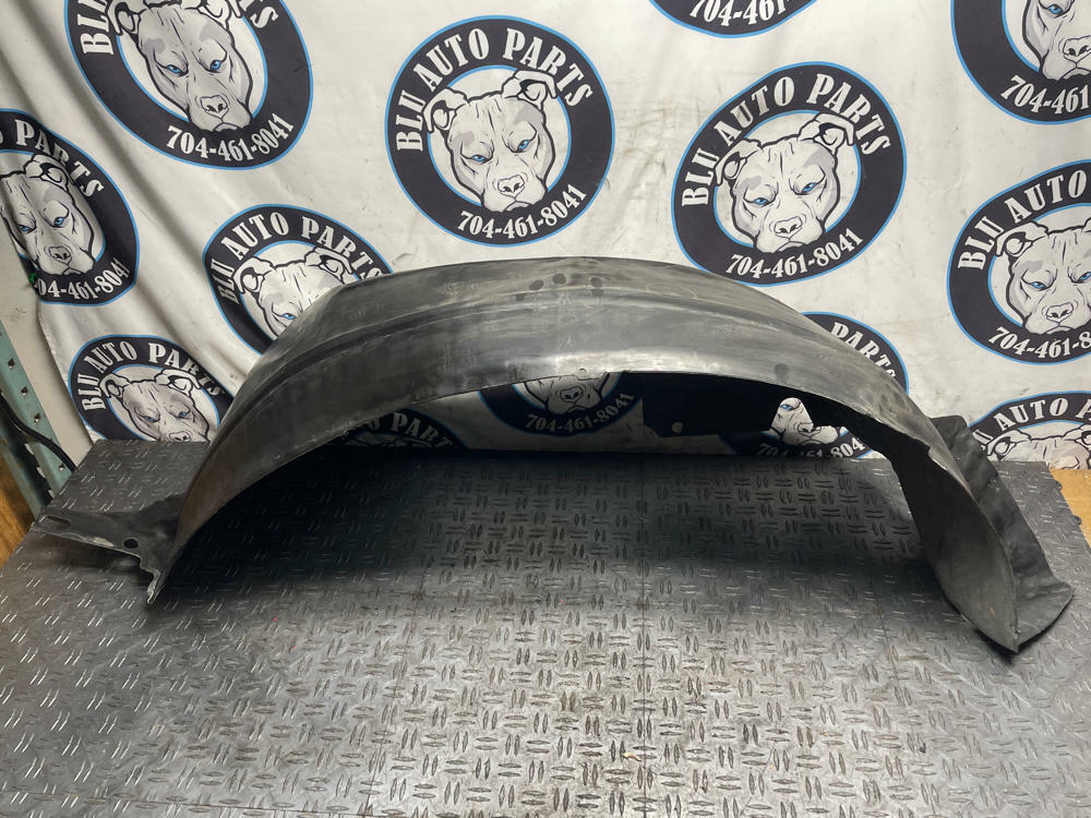 2003-04 Ford Mustang SVT Cobra OEM Passenger Front RH Wheel Well 305