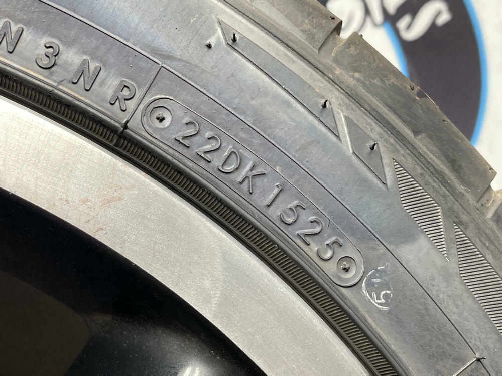 2011-14 Ford Mustang Boss 302 OEM Front Wheel & Tire 87k Mile 307