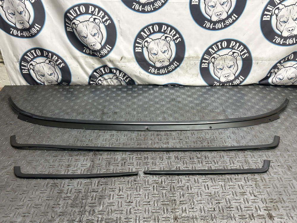 1987-93 Ford Mustang Notchback Rear Window Trim 304