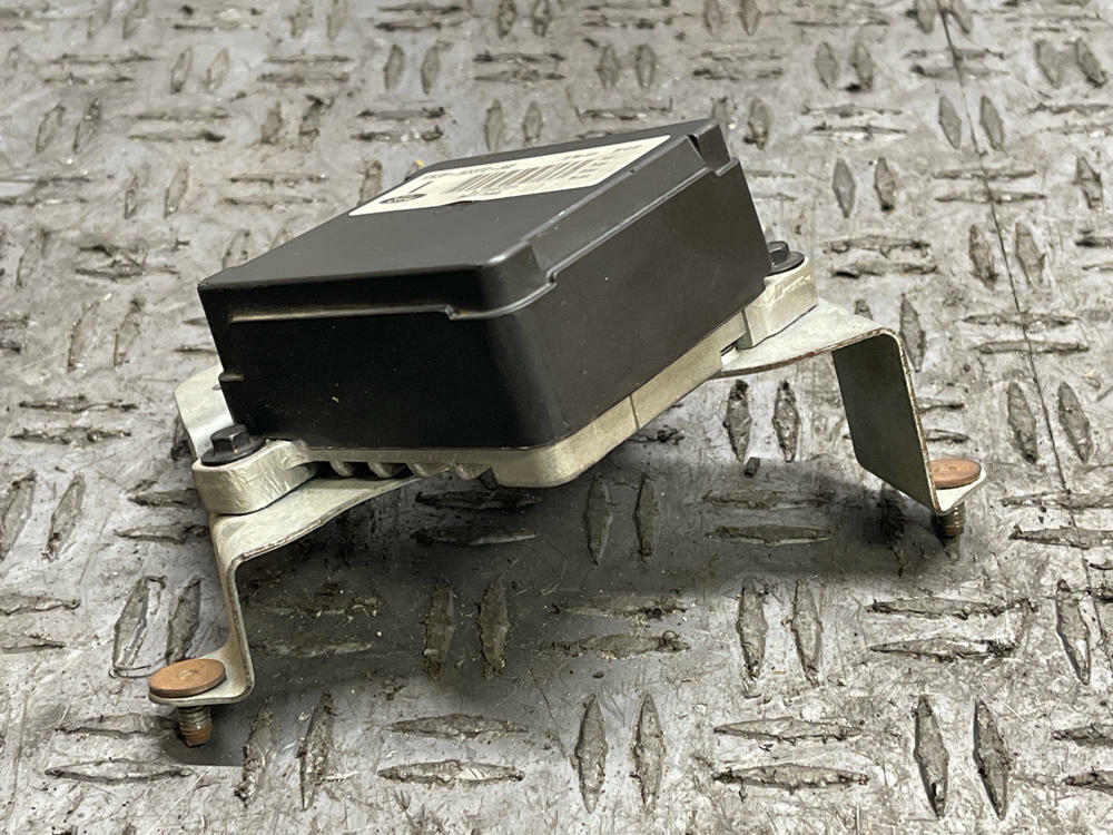 2003-04 Ford Mustang SVT Cobra Fuel Pump Driver Module 304