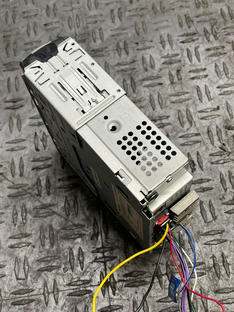 Pioneer DEH-X6600BS Single Din Radio 304