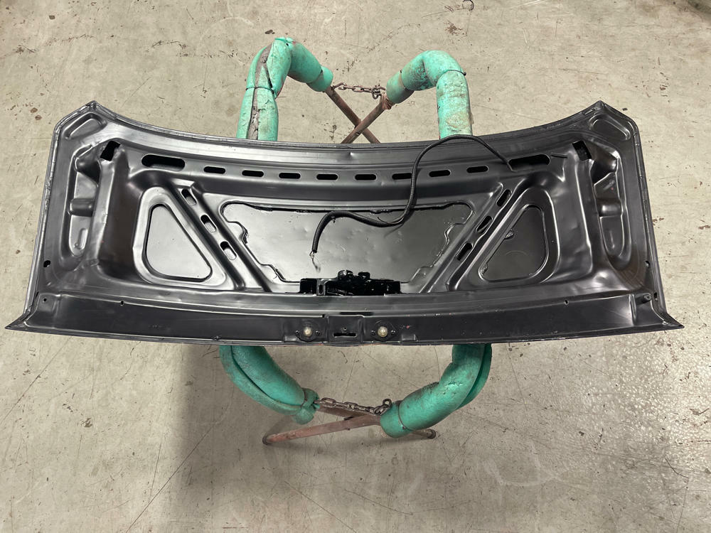 1987-93 Ford Mustang LX Coupe/ "Notch" Trunk Lid 304