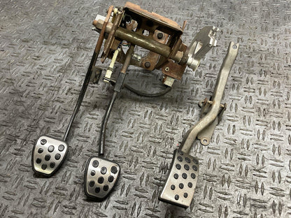 2003-04 Ford Mustang SVT Cobra Pedal Assembly 304