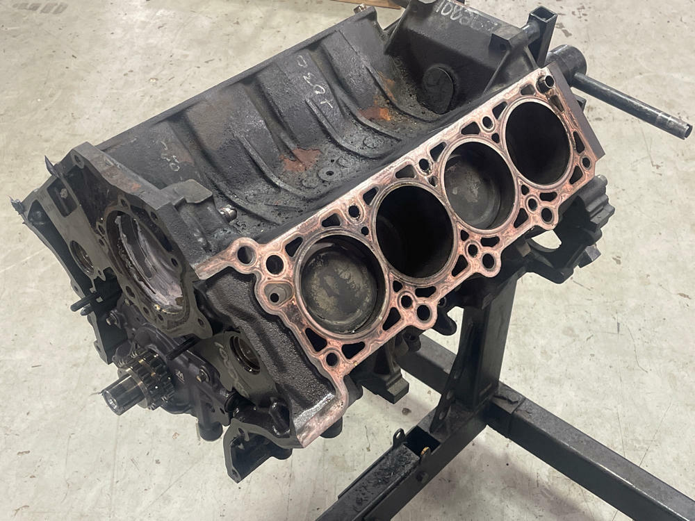 2003-04 Ford Mustang SVT Cobra 4.6L Iron Shortblock