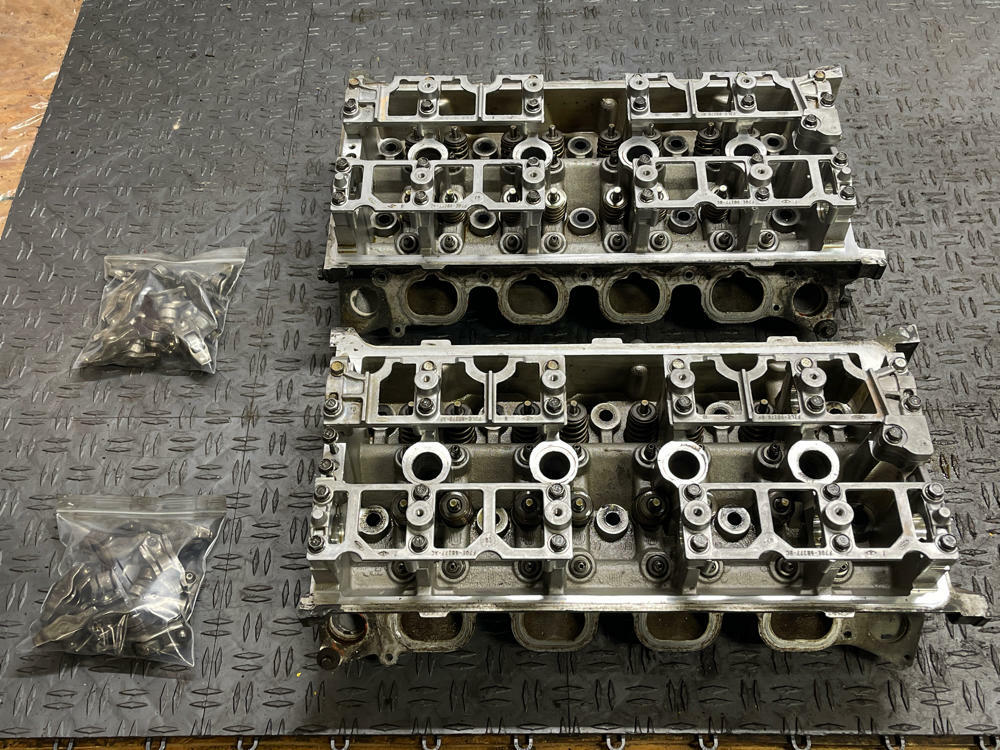 2003-04 Ford Mustang SVT "DC" 9-Thread Cylinder Heads Set 304