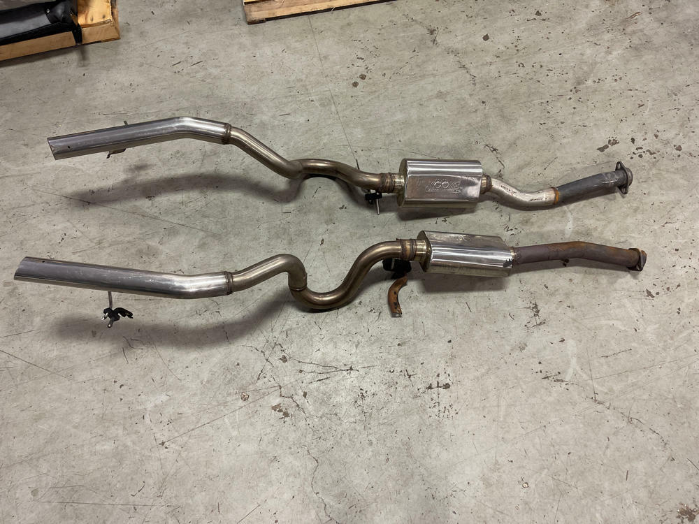 1979-93 Ford Mustang 2.5" Cat Back w/ Kooks Mufflers- FOR SRA 304