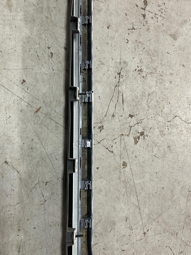 2018-23 Ford Mustang GT Mach One Passenger RH Side Skirt- Code YZ 299
