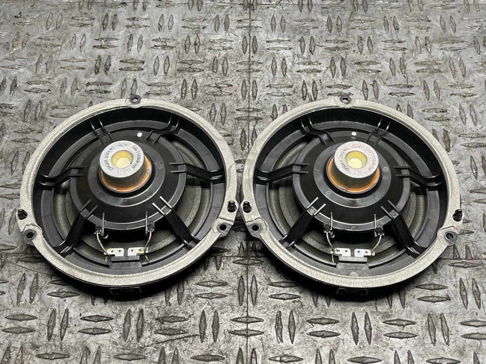 2018-23 Ford Mustang GT Door Speakers Pair LH RH 301