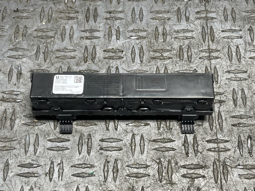 2018-23 Ford Mustang Mach One Keyless Entry Antenna Control Module 299