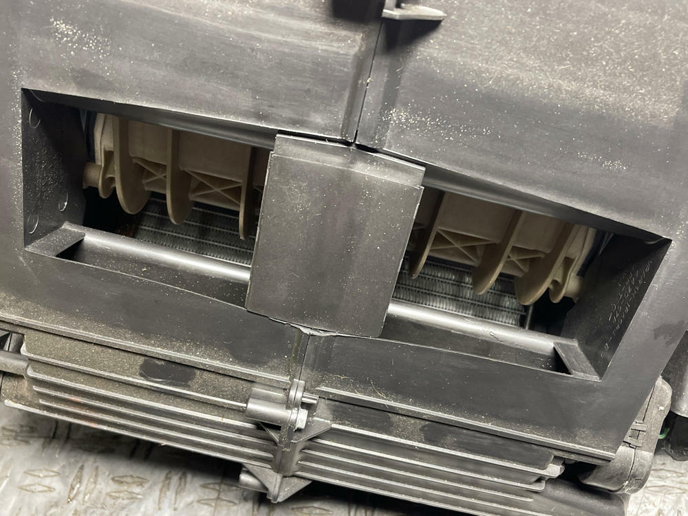 2011-14 Ford Mustang HVAC Climate Control Air Box Heater Core 294
