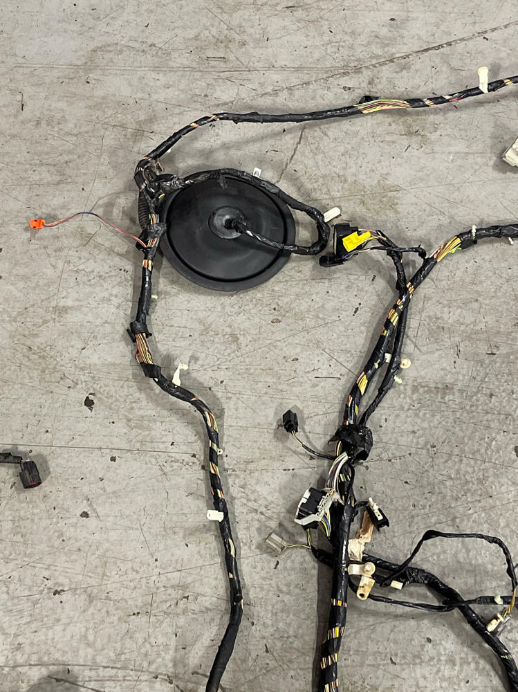 2011-14 Ford Mustang GT Premium Coupe Body Harness My Color (BR3T-14005-EF) 294