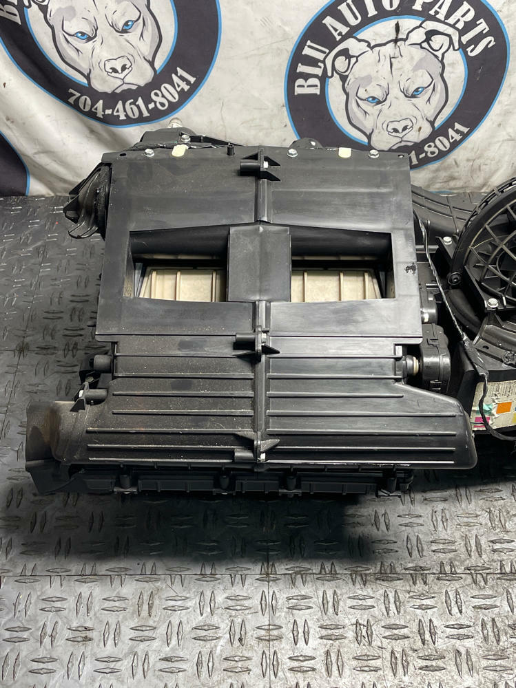 2011-14 Ford Mustang HVAC Climate Control Air Box Heater Core 294