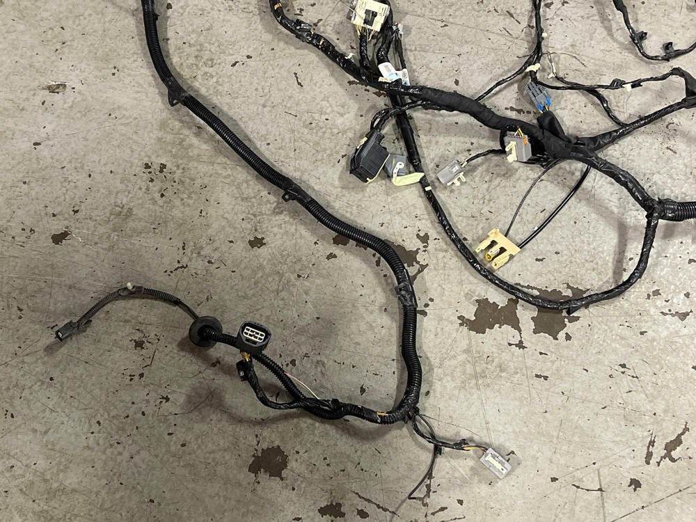 2011-14 Ford Mustang GT Premium Coupe Body Harness My Color (BR3T-14005-EF) 294