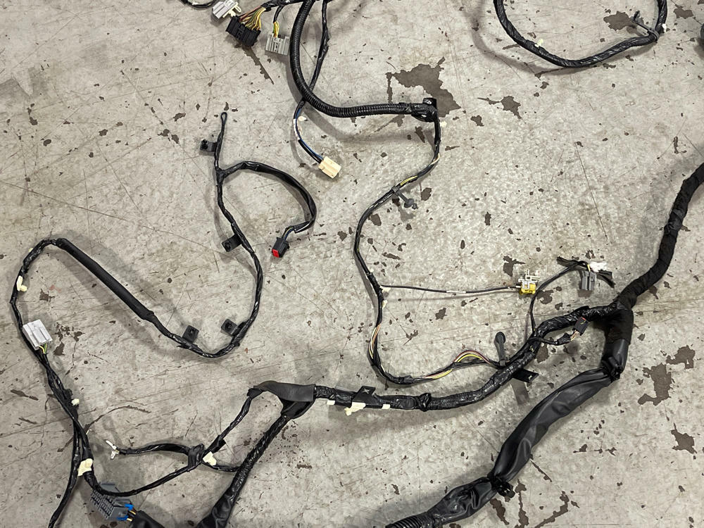 2011-14 Ford Mustang GT Premium Coupe Body Harness My Color (BR3T-14005-EF) 294