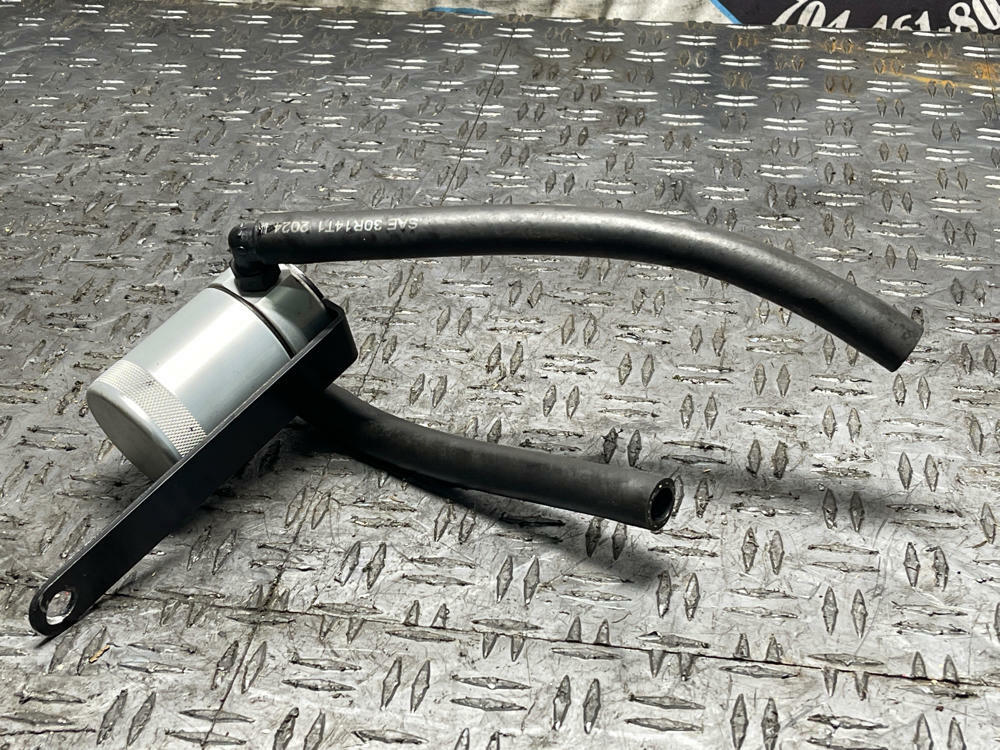 2003-04 Ford Mutang SVT Cobra J&L Oil Catch Can Seperator 305
