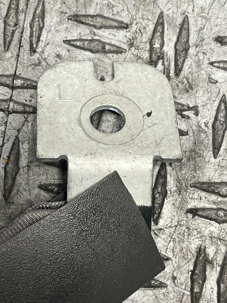 1999-04 Ford Mustang Driver Rear LH Seat Buckle- Dark Charcoal 295