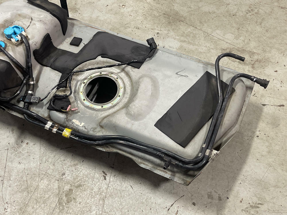 2003-04 Ford Mustang SVT Cobra Fuel Tank Bare 13k Miles 308