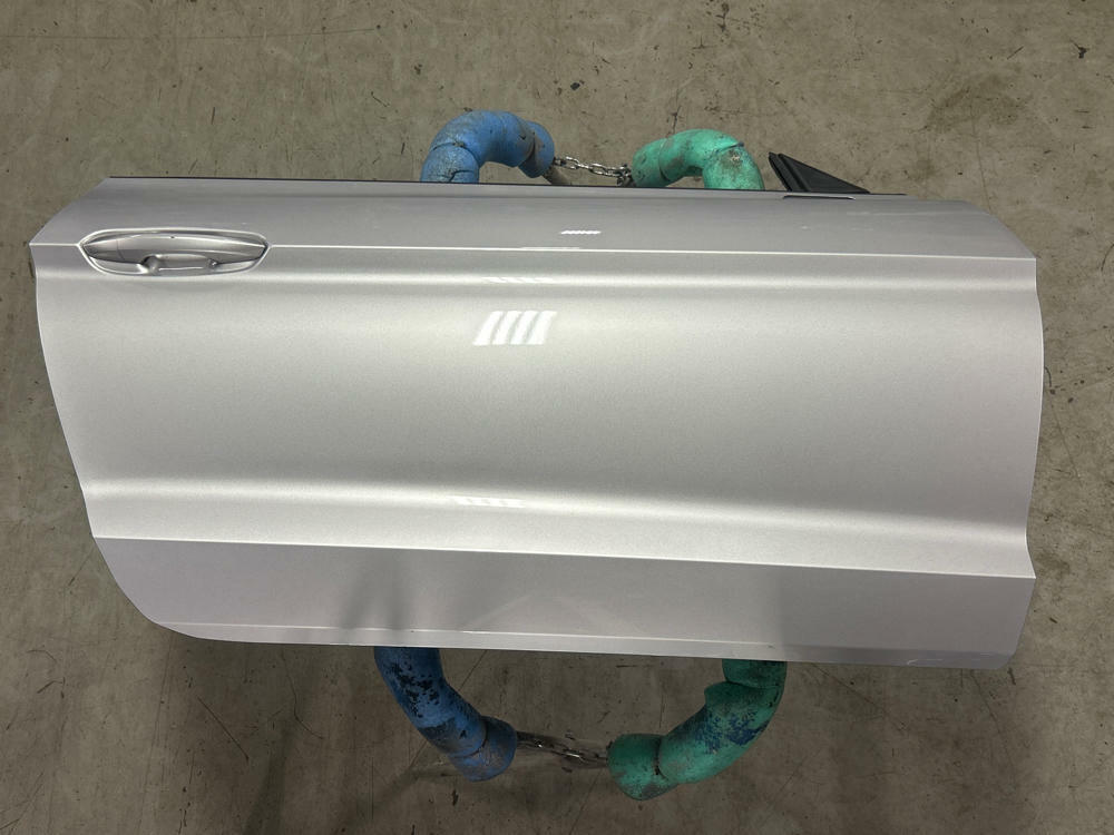2015-23 Ford Mustang VERT Passenger RH Door Paint Code UX 312