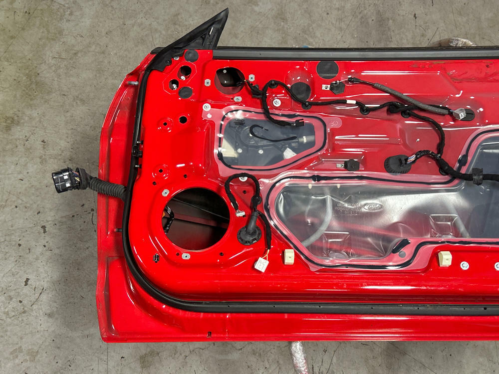 2015-23 Ford Mustang Coupe Passenger RH Door Paint Code PQ 310