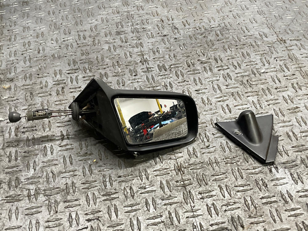 1987-93 Ford Mustang Passenger RH Side View Mirror 304