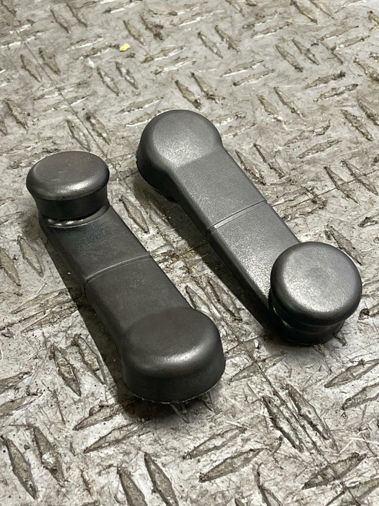 1987-93 Ford Mustang Interiow Window Crank Handles 304