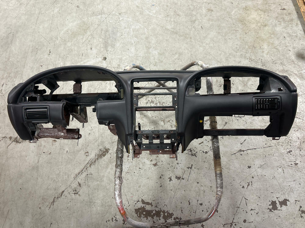 2003-04 Ford Mustang SVT Cobra Dash Shell-13k Miles 308