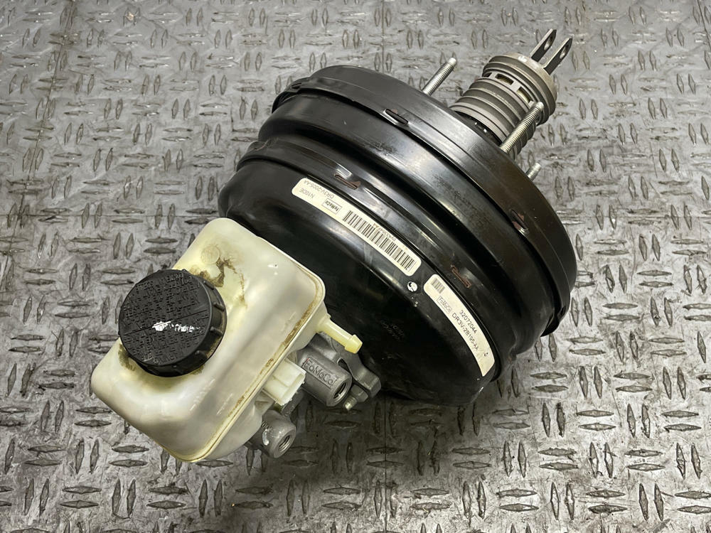 2011-14 Ford Mustang Boss 302 Brake Booster MT 87k Miles 307